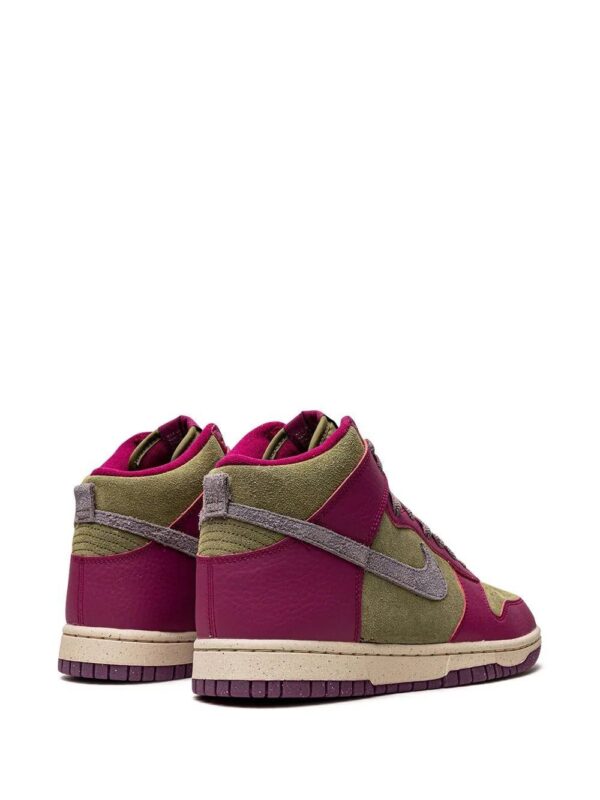 19440112_44342083_1000.jpg Nike Dunk High "Dynamic Berry" sneakers