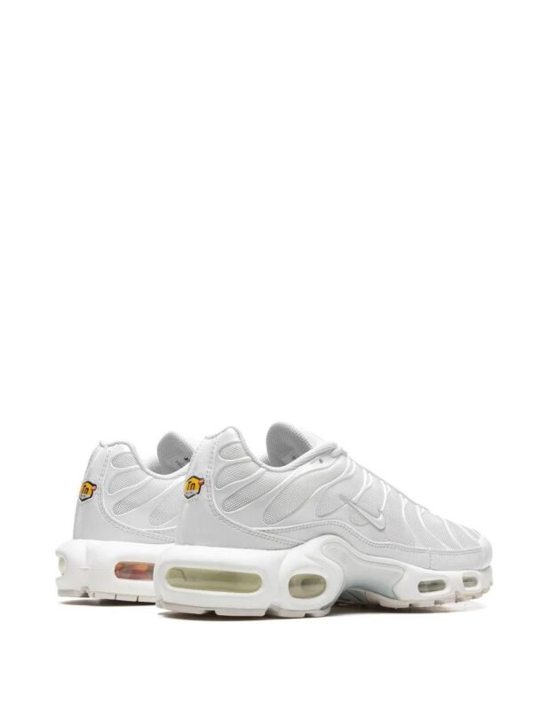 19483787_43409220_1000-1.jpg Nike Air Max Plus sneakers