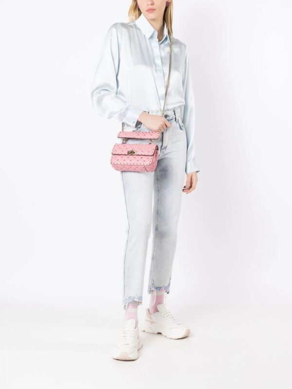19516909_43465619_1000.jpg Valentino Garavani Rockstud leather shoulder bag