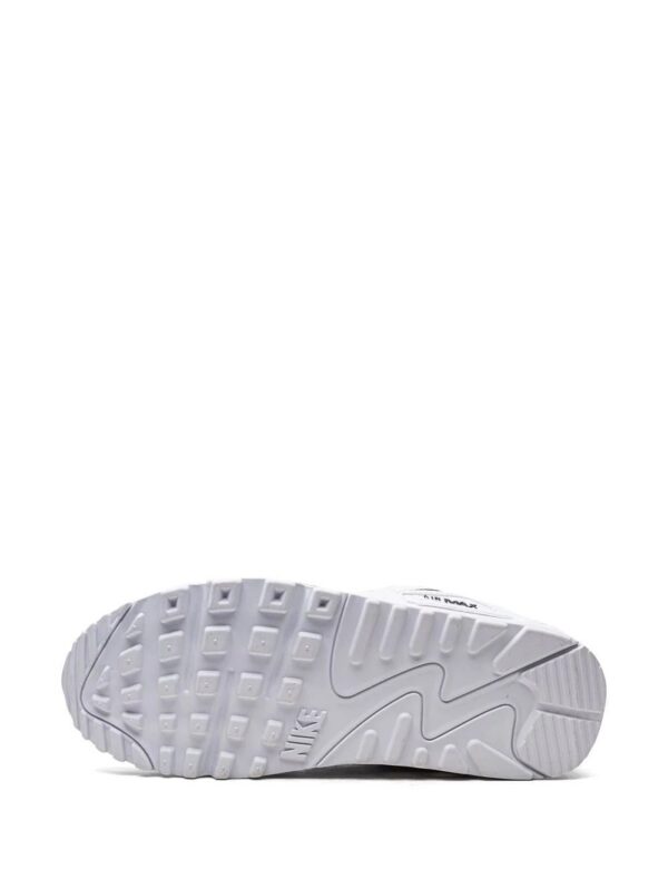 19558476_43596684_1000.jpg Nike Air Max 90 NN sneakers