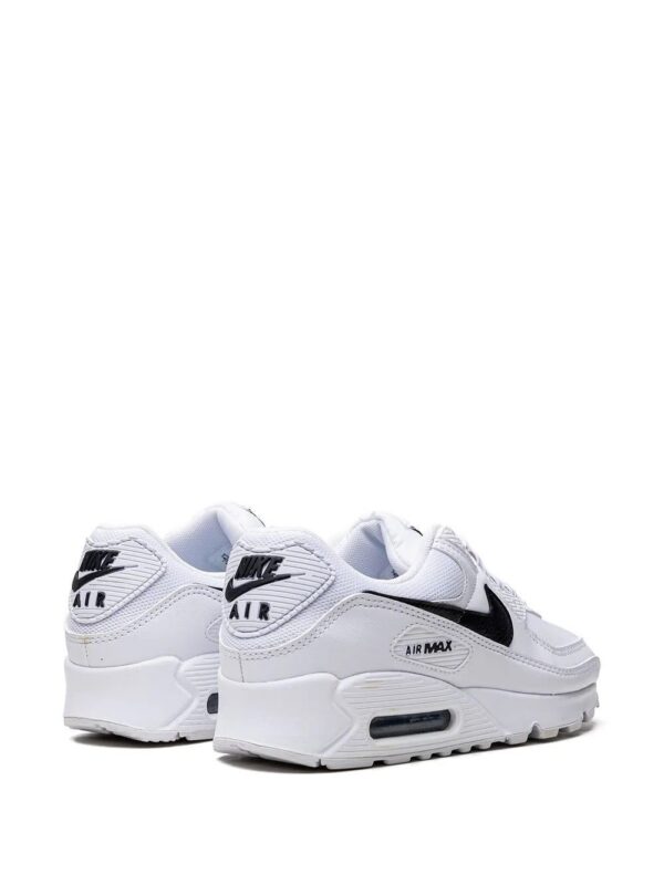 19558476_43596686_1000.jpg Nike Air Max 90 NN sneakers