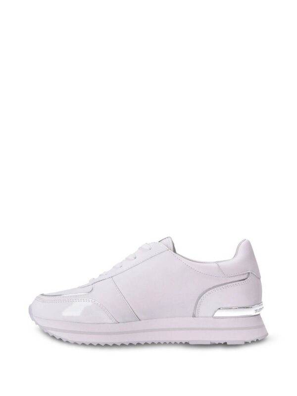 19583663_43645326_1000.jpg Karl Lagerfeld Karl patch-detail low-top sneakers