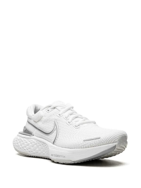 19588752_43662395_1000_417a9589-4ce4-4dc6-91b9-756dc93aedb4-1.jpg Nike ZoomX Invincible Run FK sneakers