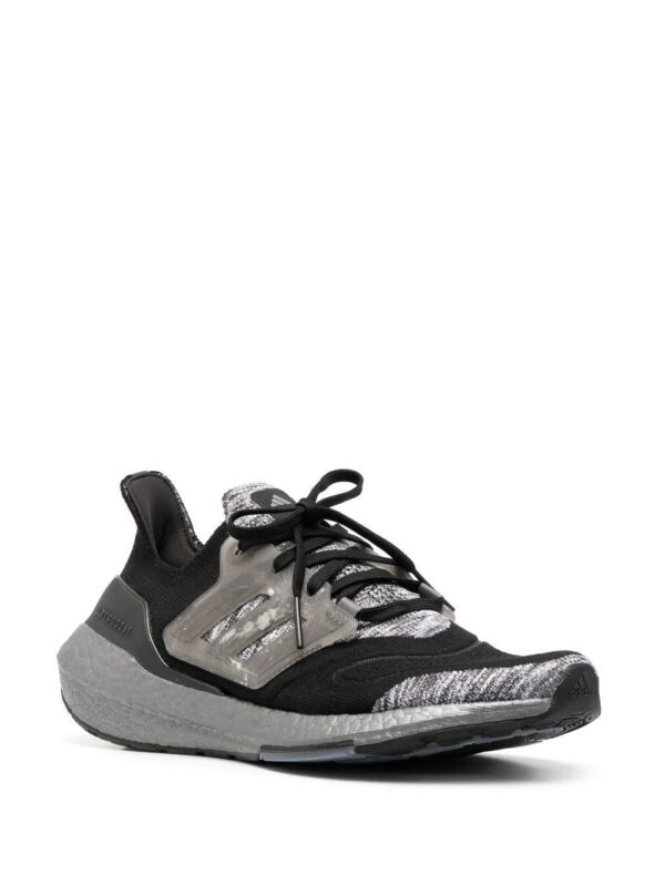 19623375_43846055_1000-1.jpg adidas HQ2095 low-top sneakers
