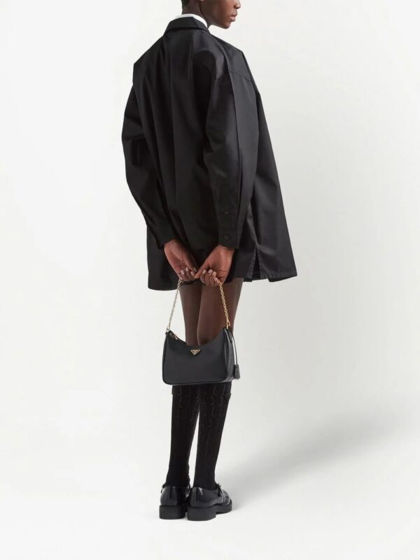 19661974_43935013_1000_51e9fa3b-98b6-4fcc-ae9a-9e79bcc571bf.jpg Prada Re-Edition 2005 leather shoulder bag