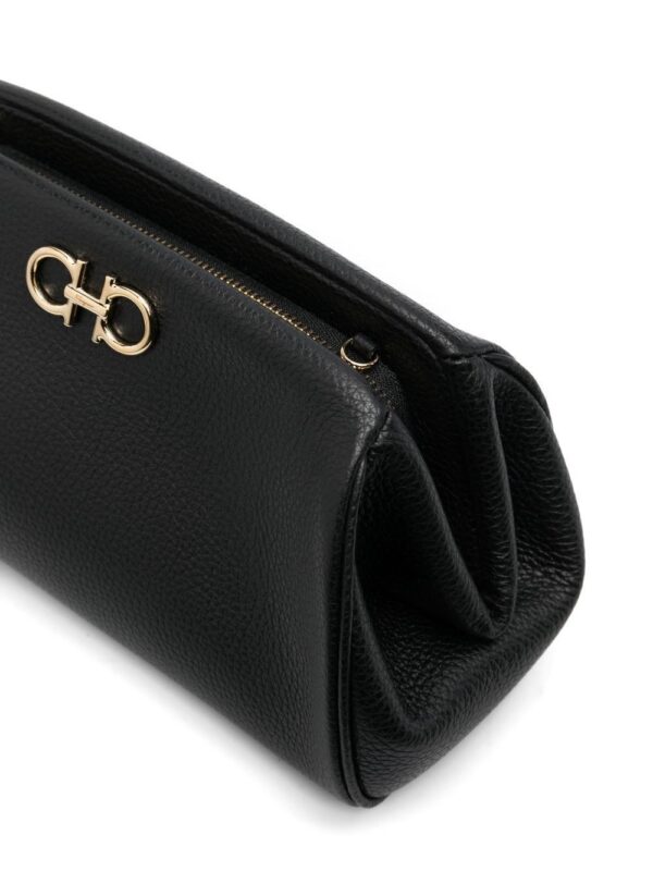19792603_44465057_1000.jpg Ferragamo logo-plaque leather clutch bag