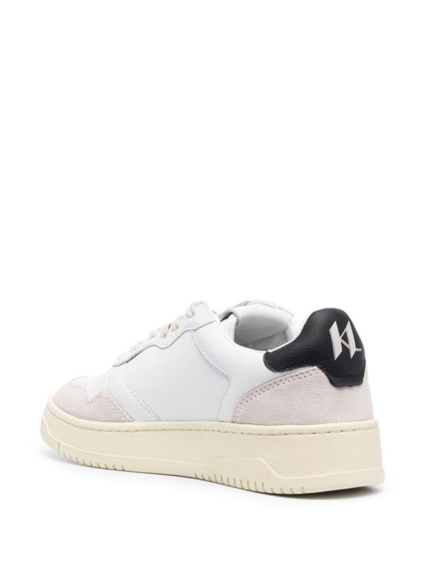 19949285_50029630_1000_7856c825-6556-416f-95de-44885ac59dd9.jpg Karl Lagerfeld colour-panelled leather sneakers