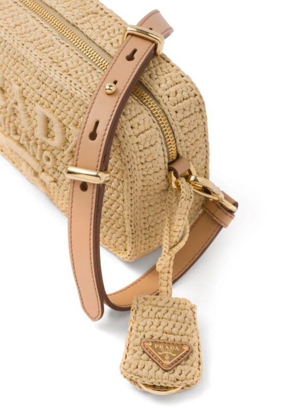 20090603_45227511_1000.jpg Prada raffia shoulder bag