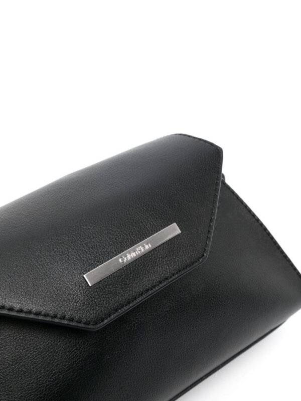 20258884_50478573_1000.jpg Calvin Klein Daily logo-plaque crossbody bag