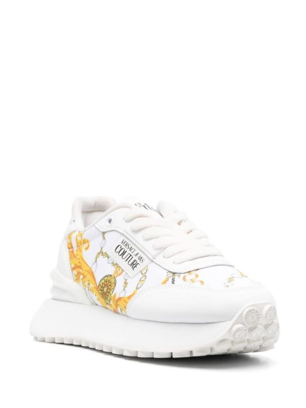 20507304_50646927_1000_d0775cf0-6d45-442d-80a9-5e5d8dc5f023.jpg Versace Jeans Couture logo-patch almond-toe sneakers