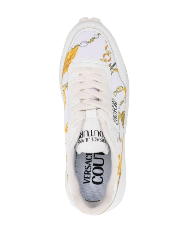 20507304_50667345_1000_a7ebe875-8a25-4971-a000-e1f8b414d74d.jpg Versace Jeans Couture logo-patch almond-toe sneakers