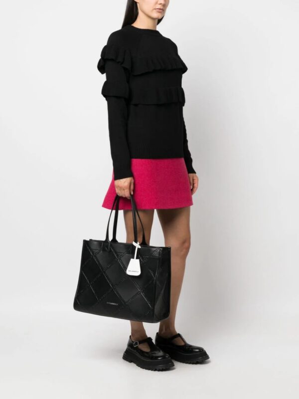 20575407_50797356_1000.jpg Karl Lagerfeld large K/Skuare logo-embossed tote bag