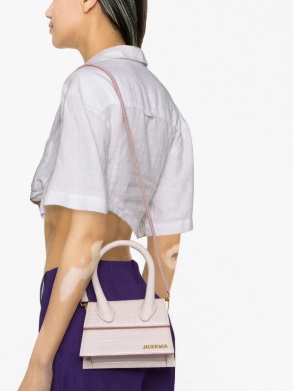 20623358_50603555_1000.jpg Jacquemus Le Chiquito Moyen tote bag