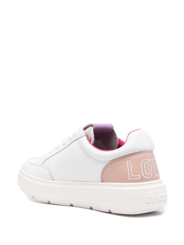 20670576_50636567_1000_267b02f3-9e95-4e89-a66f-23389fc48aab.jpg Love Moschino heart-motif low-top sneakers