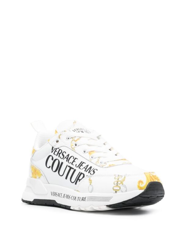 20746278_50693213_1000_19b1dc20-9095-43cb-a50c-9876335fdbdf.jpg Versace Jeans Couture baroque-pattern low-top sneakers