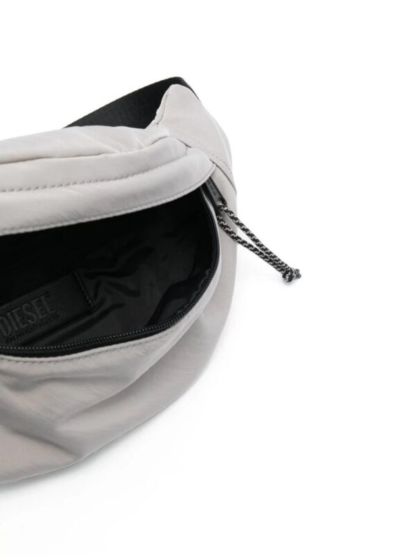 20887782_50854266_1000.jpg Diesel Rave logo-patch belt bag