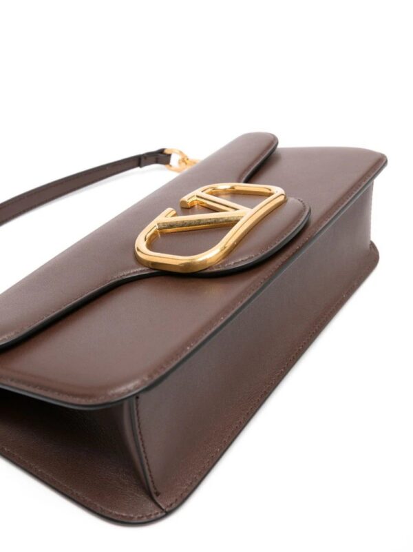 20975408_51246538_1000.jpg Valentino Garavani Locò leather shoulder bag