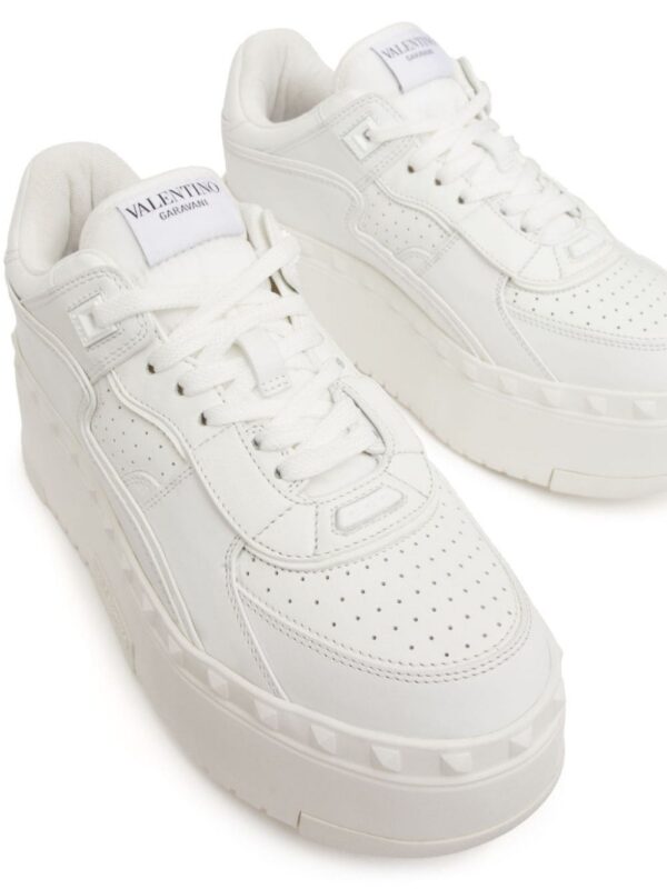 21676649_51825242_1000.jpg Valentino Garavani Freedots XL leather sneakers