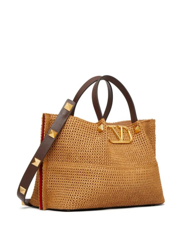 21676757_51975905_1000_c2e71e19-d911-4942-b3df-9c44c83f5b12.jpg Valentino Garavani medium Summer raffia tote bag