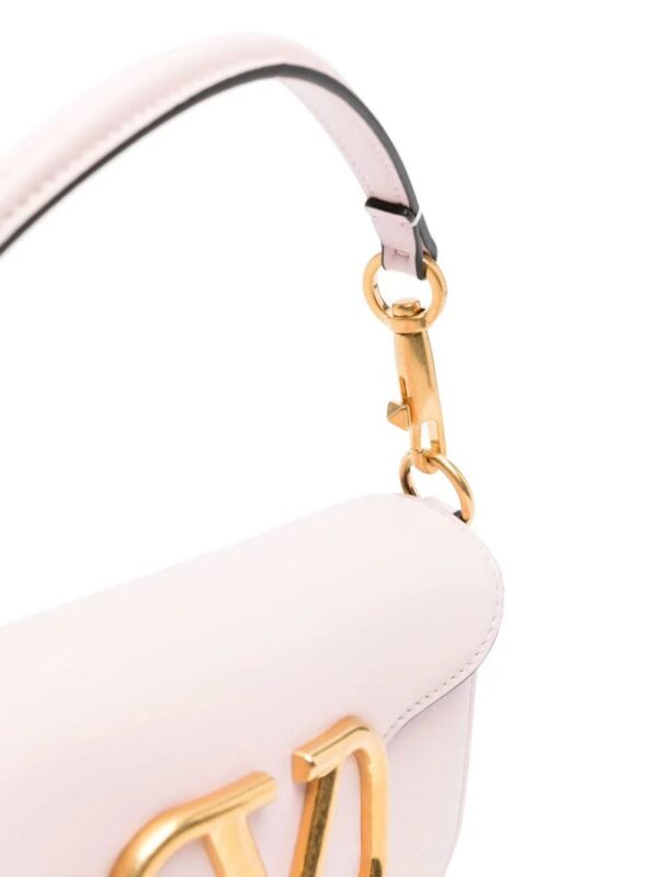 21717216_51641426_1000.jpg Valentino Garavani small Locò leather shoulder bag