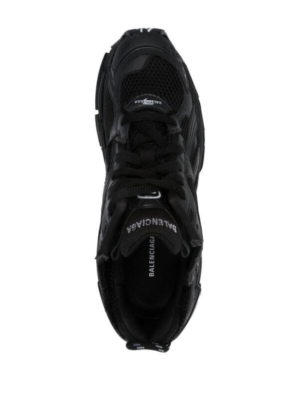 21923961_51803036_1000_7c24a0f5-be3c-4827-9d0d-a4c580099cd2.jpg Balenciaga Runner chunky low-top sneakers