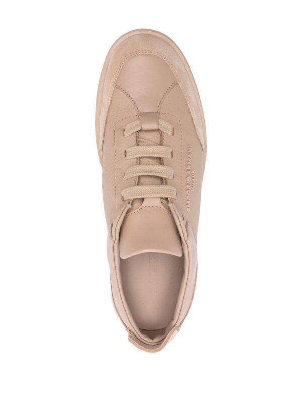22059721_51863797_1000.jpg Emporio Armani logo-embossed leather sneakers
