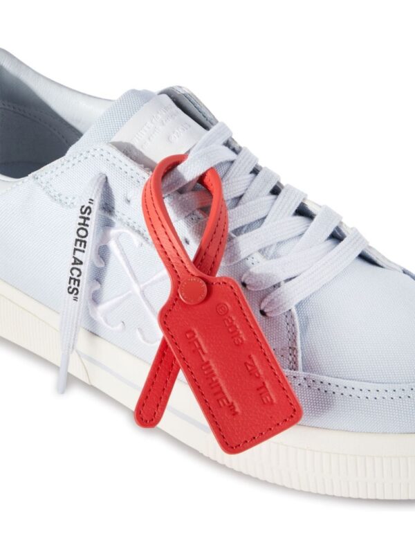 22102739_52407068_1000.jpg Off-White New Low Vulcanized canvas sneakers
