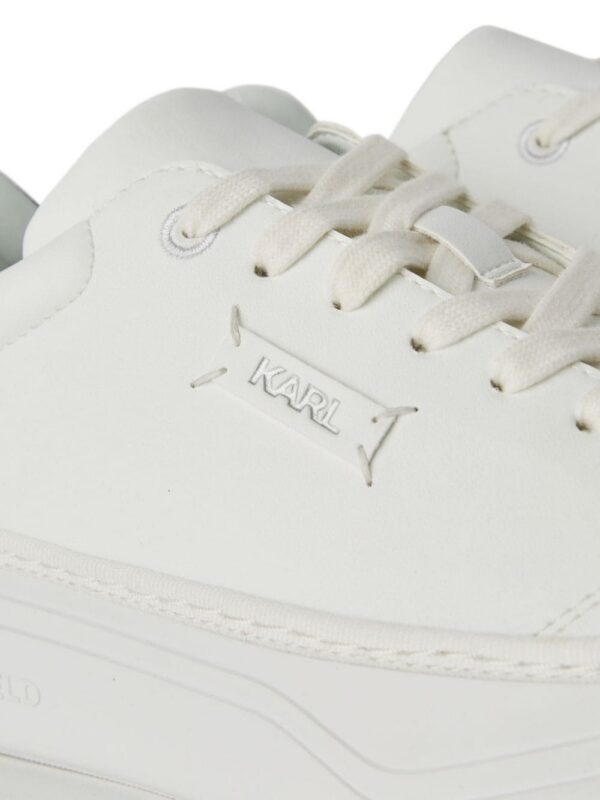22120214_52497336_1000_ecd6cbe1-df66-44d9-873d-39b071e93ce6.jpg Karl Lagerfeld Konvert logo-appliqué sneakers