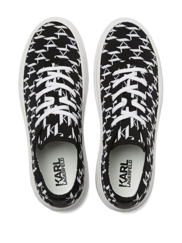 22121300_52497541_1000.jpg Karl Lagerfeld Konvert monogram-pattern sneakers