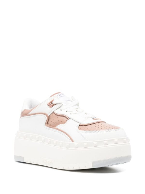 22151090_53669764_1000_c07cce36-db07-418c-9aaf-b81f1fb6ff7c.jpg Valentino Garavani Freedots XL leather sneakers