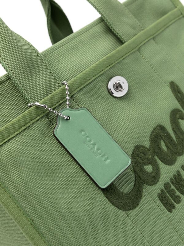 22194238_52057435_1000.jpg Coach Cargo logo-appliqué tote bag