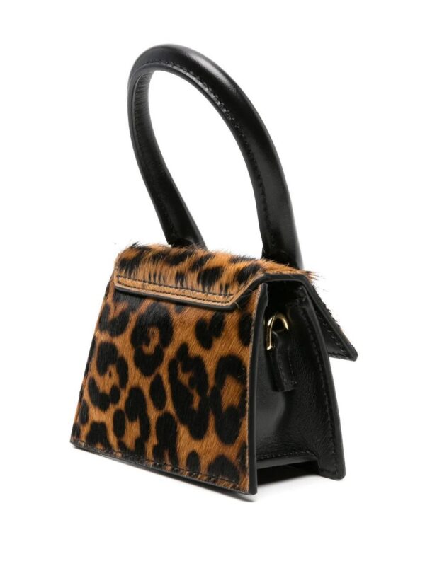 22240968_53330530_1000_cf513fc9-4207-41ca-b338-6e76b7625248.jpg Jacquemus Le Chiquito cheetah-print mini bag