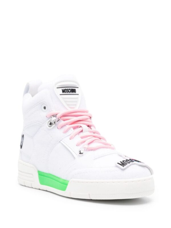 22281034_52234726_1000_236fed60-8617-46ca-8f45-2864a199161d.jpg Moschino Kevin high-top sneakers