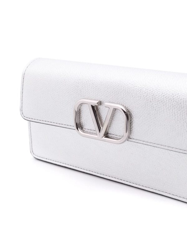 22304116_52221210_1000.jpg Valentino Garavani VLogo Signature metallic wallet-on-chain
