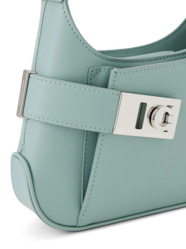22341315_53382373_1000.jpg Ferragamo Hug mini bag