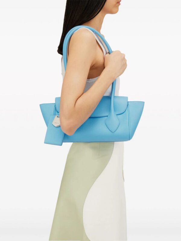 22466022_53293024_1000.jpg Ferragamo East-West leather tote bag