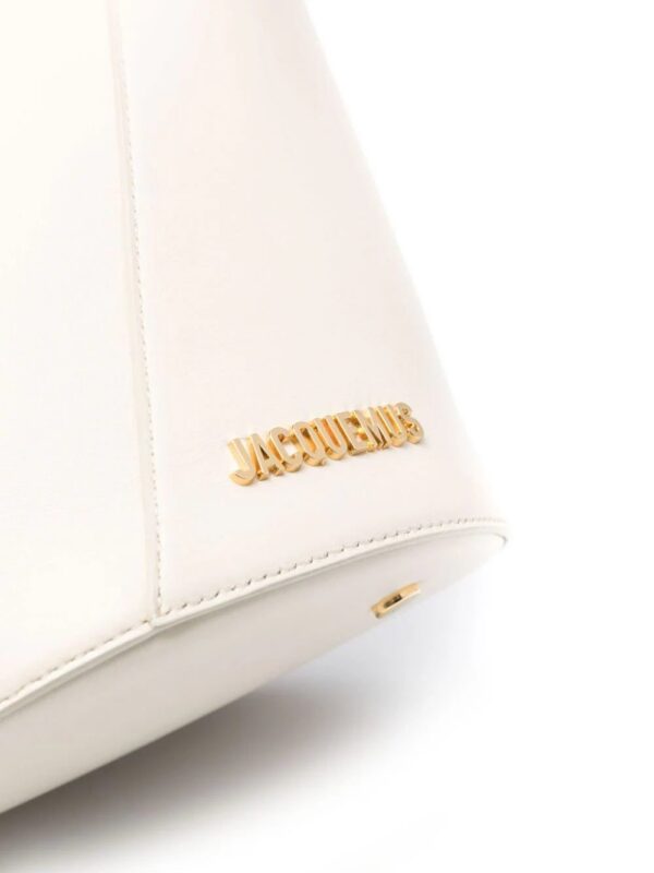 22614288_52953794_1000.jpg Jacquemus Le Petit Tourni bucket bag