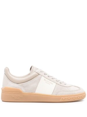 22615108_52620172_1000_97ca1610-569b-450c-9cb4-d567dde3b2f6.jpg Valentino Garavani Upvillage suede sneakers