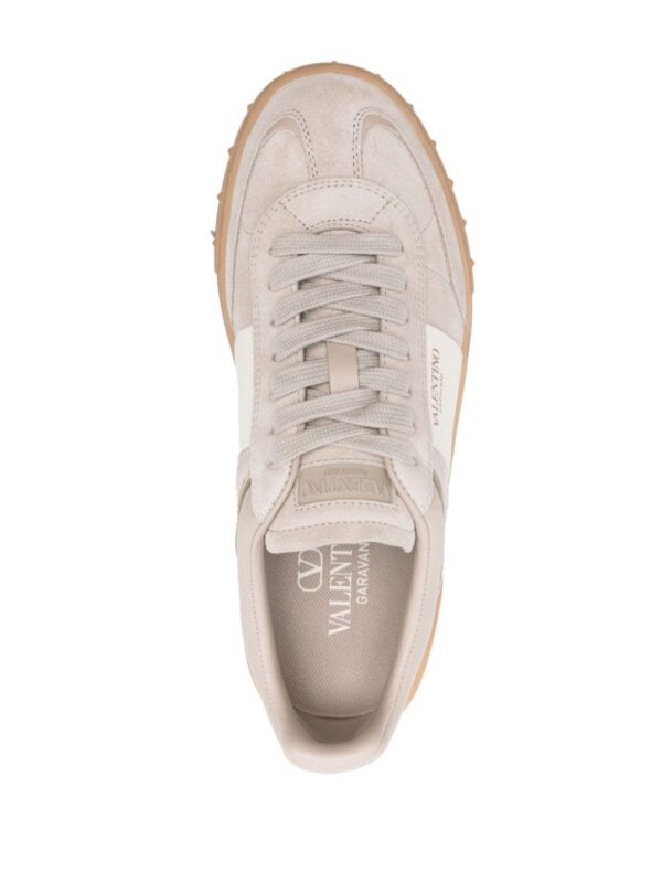 22615108_52620183_1000.jpg Valentino Garavani Upvillage suede sneakers