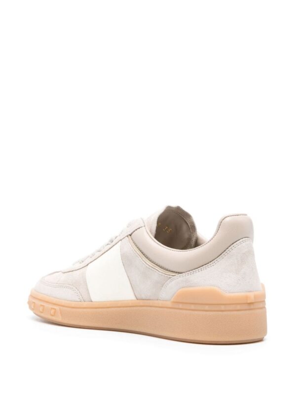 22615108_52620184_1000.jpg Valentino Garavani Upvillage suede sneakers