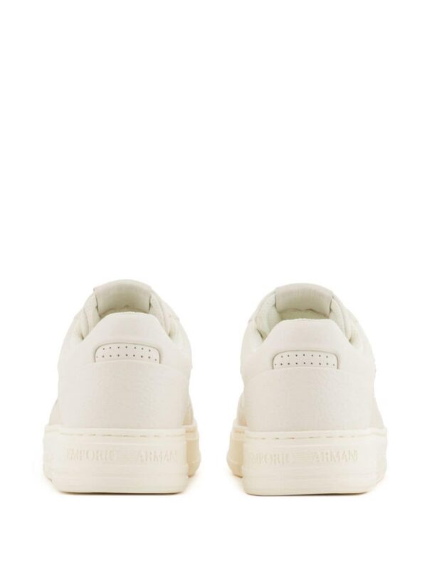22671550_52737587_1000_99948629-e530-4d06-b712-e0dc7a3ead24.jpg Emporio Armani logo-embossed leather sneakers
