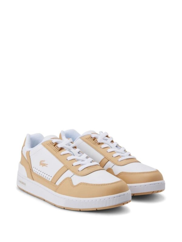 22738225_53192976_1000.jpg Lacoste T-Clip leather sneakers