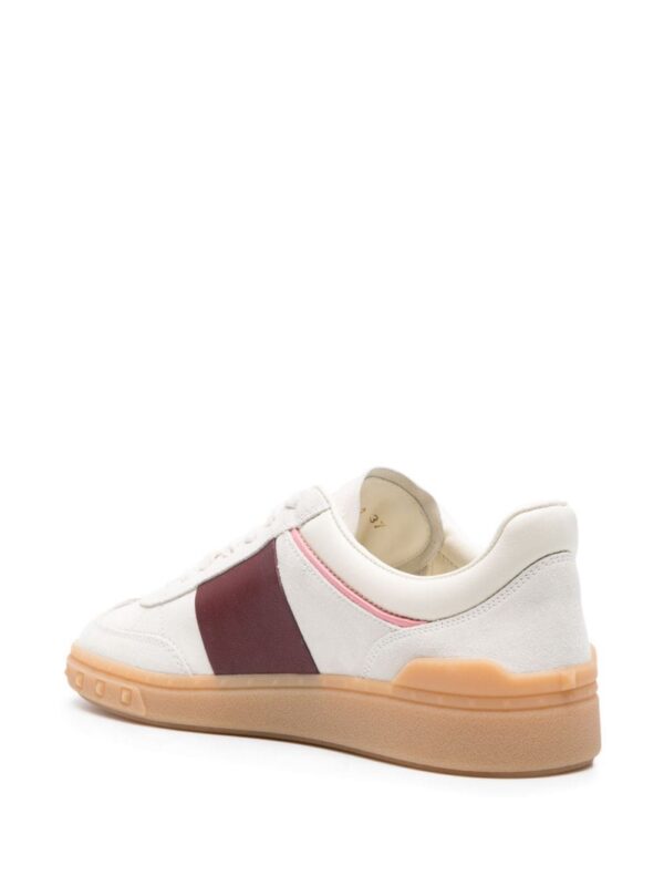 22786400_52888847_1000_f7e64d15-e0c3-4a81-ab65-e39ed89c771c.jpg Valentino Garavani Upvillage suede sneakers