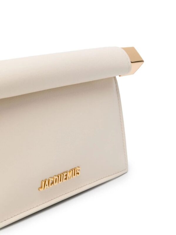 22903442_52992756_1000_f1d5277c-d169-4c01-86ff-a1c9b1fc5ae2.jpg Jacquemus La Petite Pochette Rond Carré cross body bag