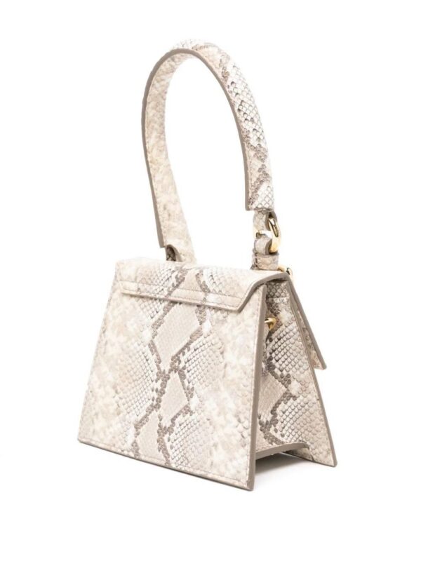 22931153_53046818_1000.jpg Jacquemus Le Chiquito Moyen Boucle tote bag