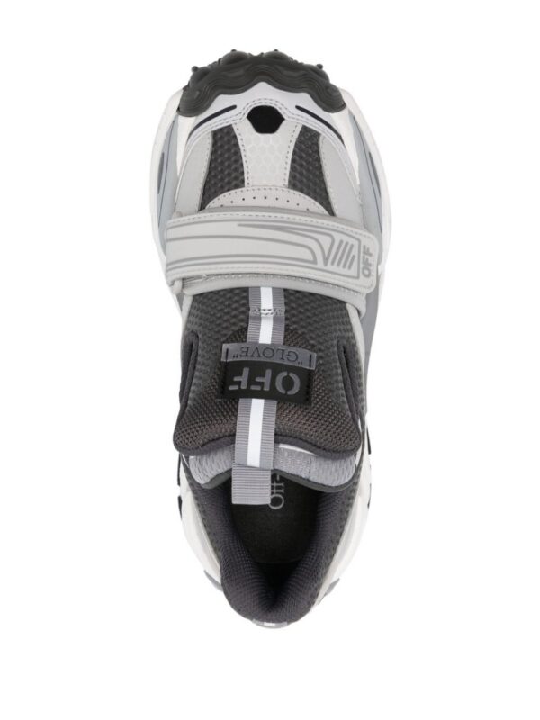 22945534_53267819_1000_039d7134-faf6-45d1-8b73-87ee2110cd9a.jpg Off-White Glove panelled slip-on sneakers