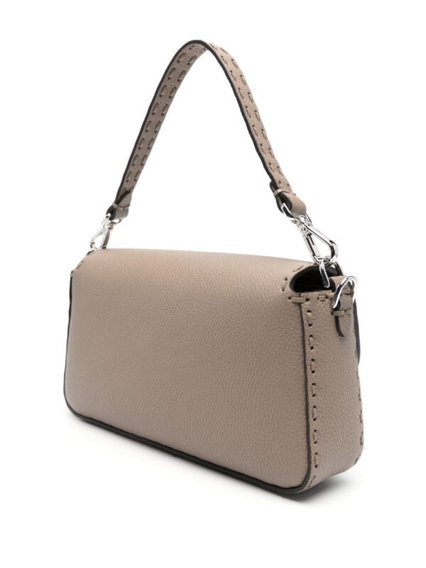 22995060_53119315_1000.jpg FENDI Baguette shoulder bag