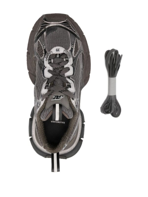 Balenciaga 3XL Worn-Out sneakers