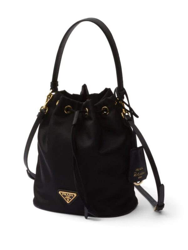 23245227_53296141_1000.jpg Prada Re-Edition 1978 bucket bag