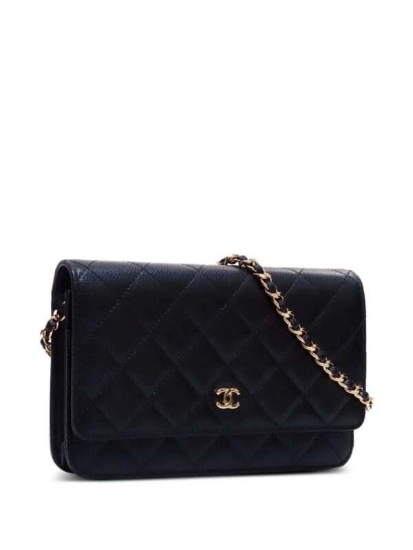 23294872_53329539_1000.jpg CHANEL wallet-on-chain